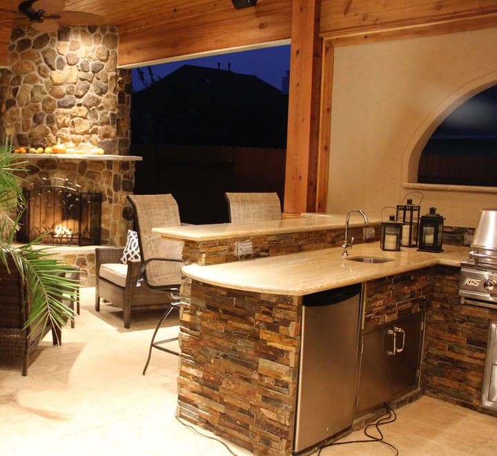 best outdoor kitchen