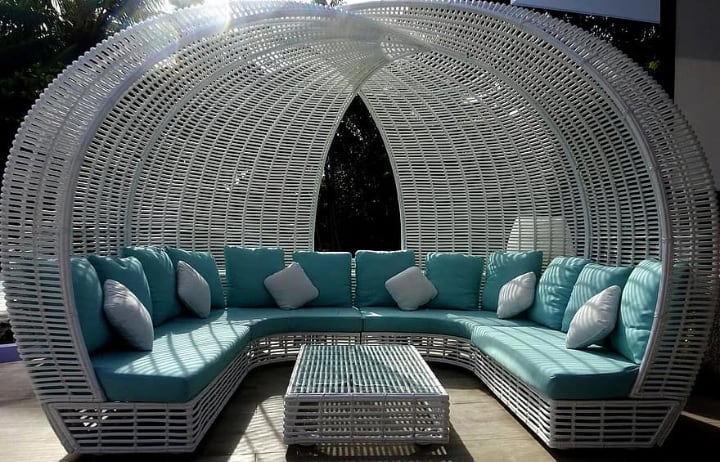 huge rattan furniture