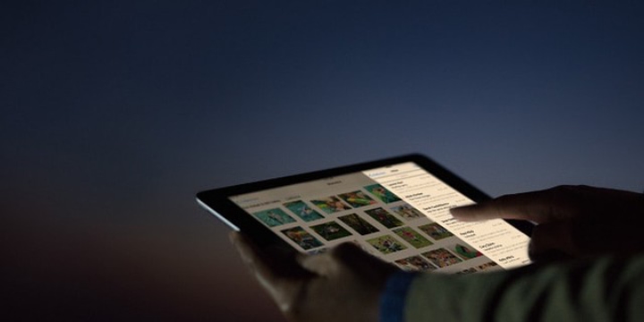 tablet set on night mode