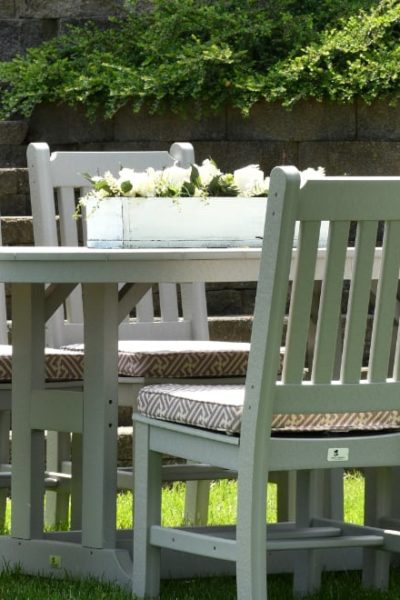 garden table furniture