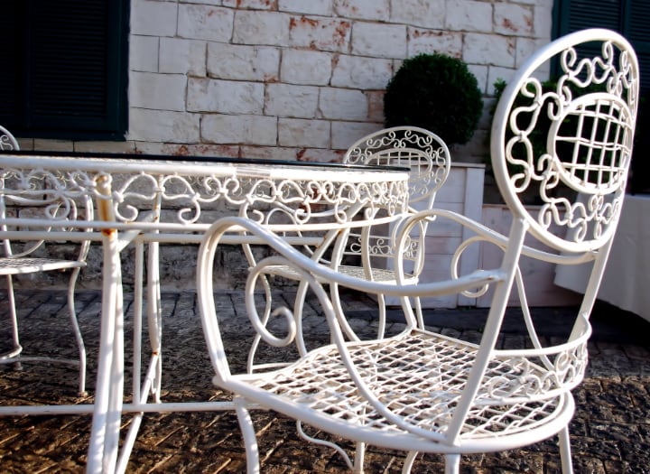 white painted metal garden furniture