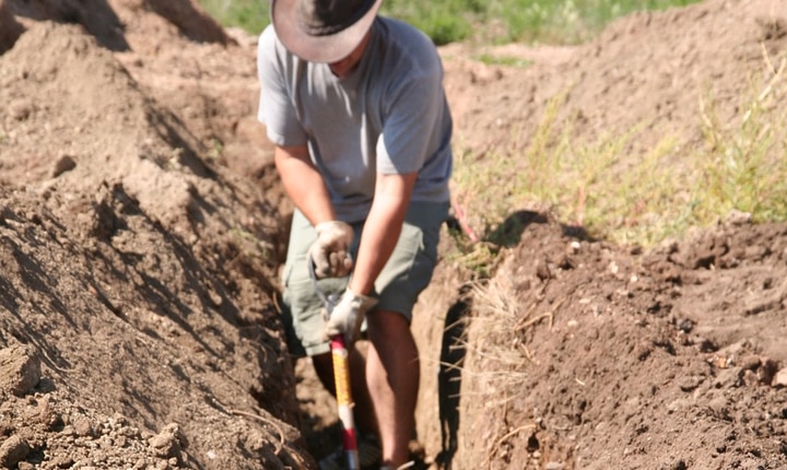 dig trench