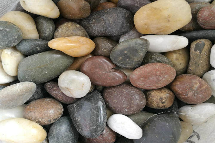 garden rocks stones