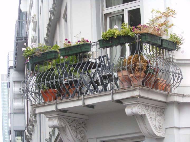 small balcony garden space