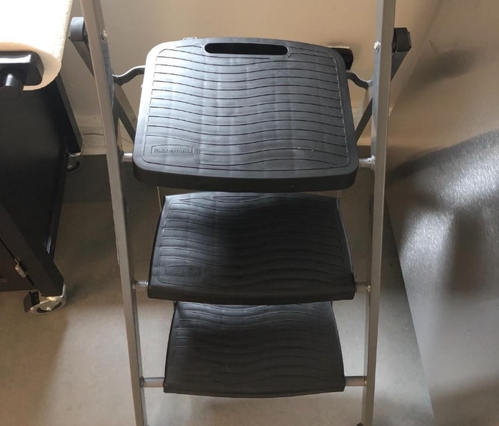 11 Best Step Ladders for Safe and Easy Use in 2022