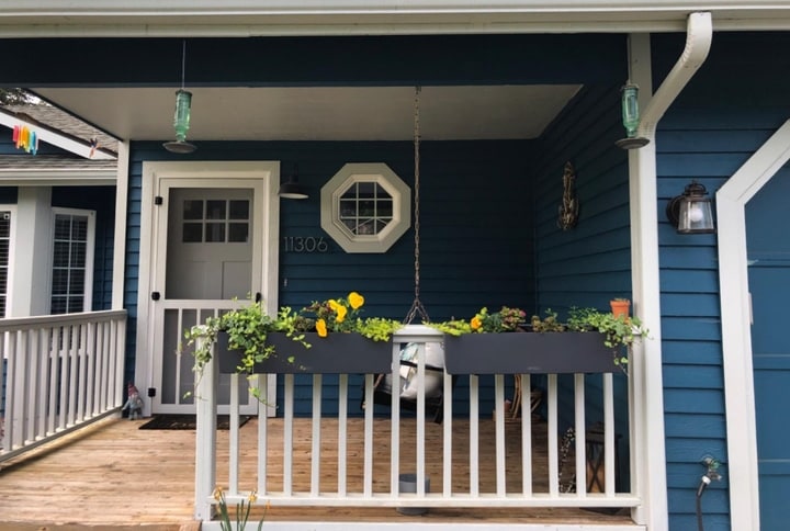 self watering planter boxes outdoor