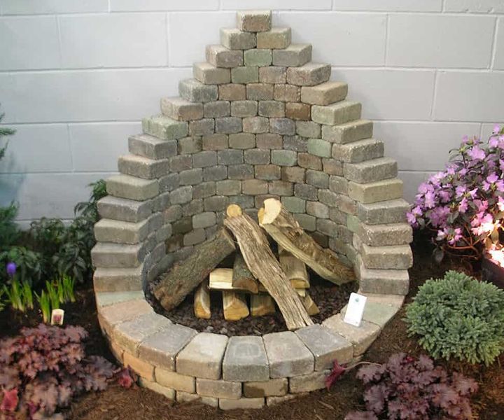 built in fire pit ideas