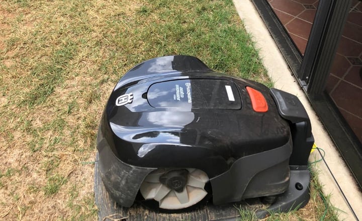 robot lawn mower husqvarna