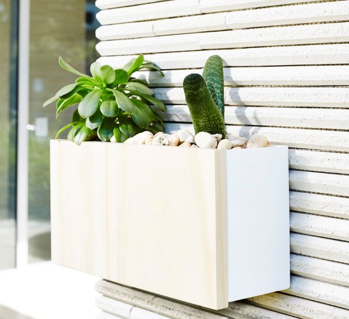 wall planter box outdoor